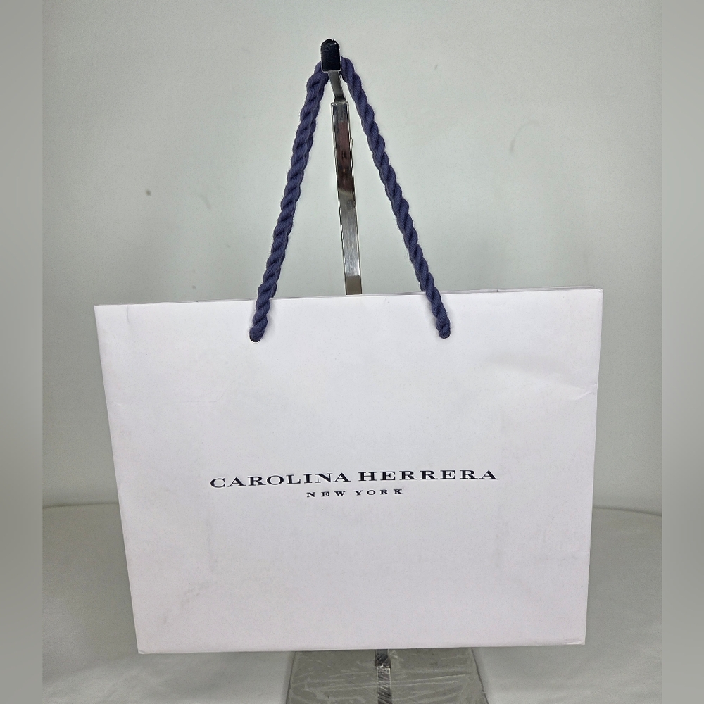 Carolina Herrera 10x8inch  White Shopping Bag In Lilac Color